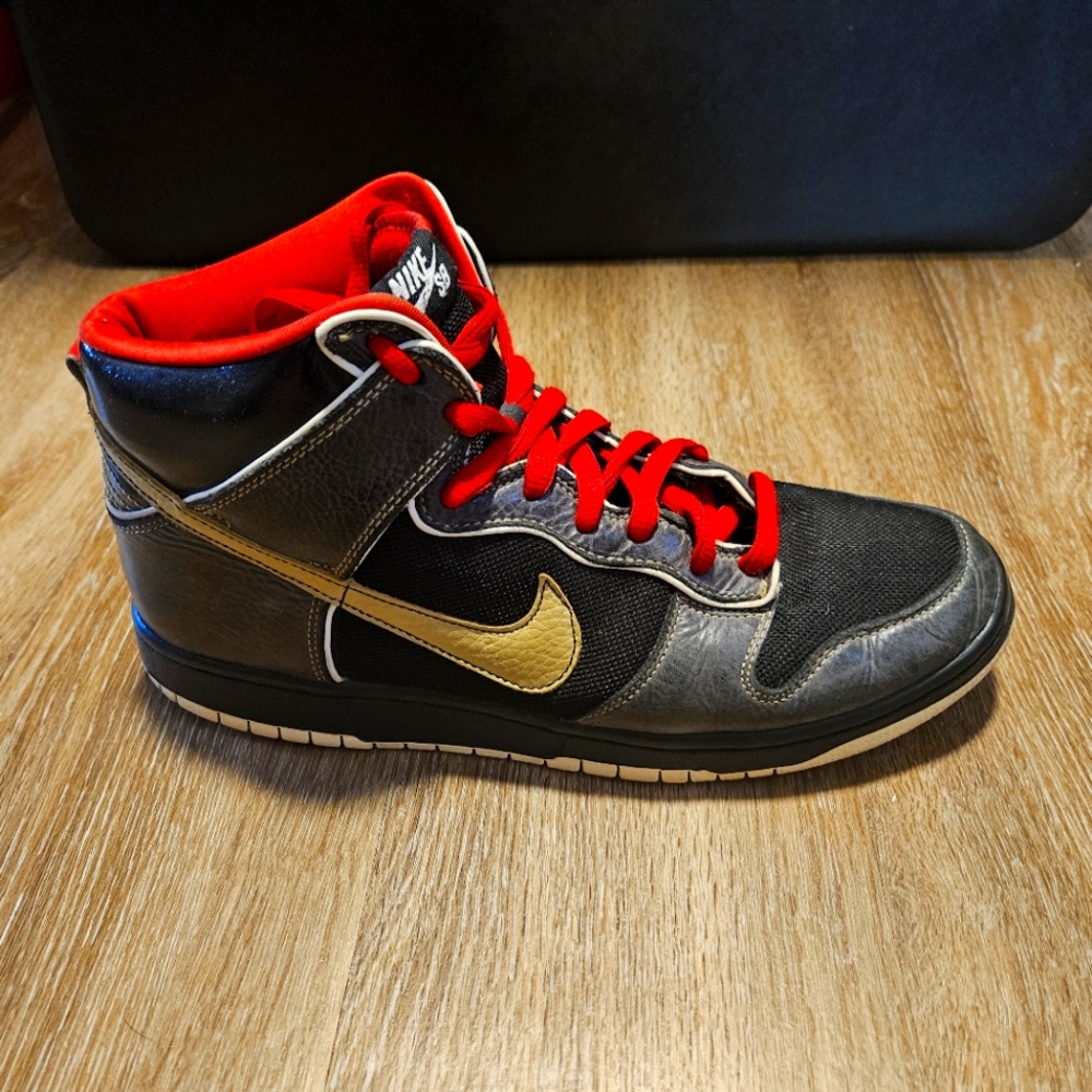 2007 Nike Dunks Rare